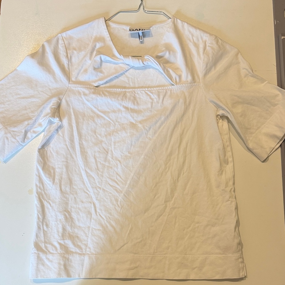 Gant White Short Sleeve Crew Top with Chest Seam Detail